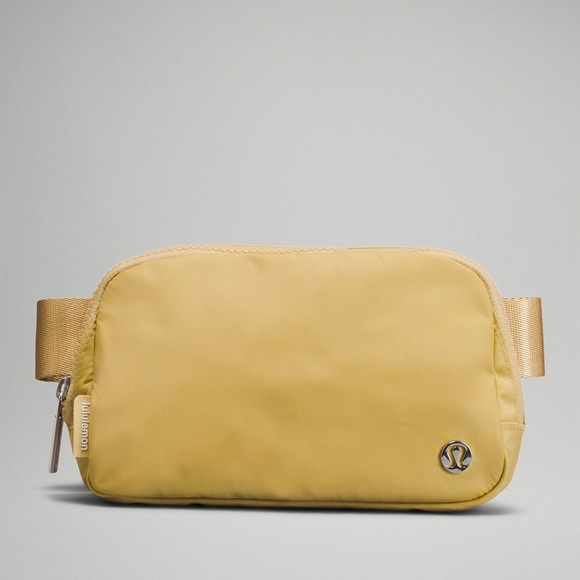 lululemon athletica Handbags - Lululemon Everywhere Belt Bag, Golden Sand -NWT